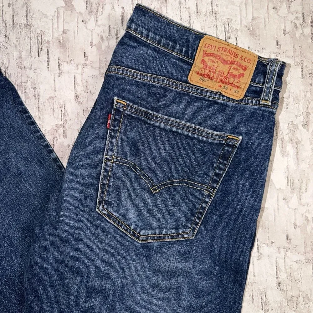 Levis 505 Mens Size 36x34 (msrs 36x32.5) Relaxed Straight Stretch Jeans